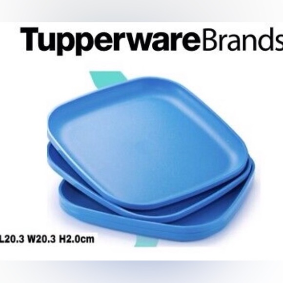 Tupperware Dessert Plates Set of 4 - Picture 2 of 3